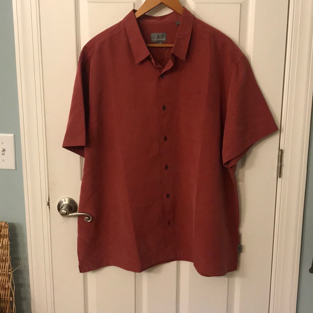 Short sleeve hiking shirt